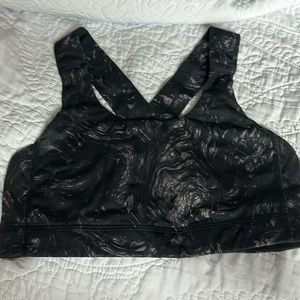 Lululemon Sports bra Size 6